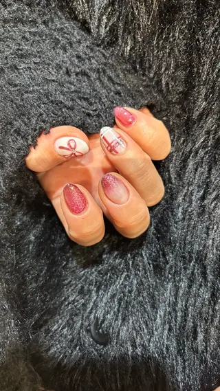 ネイル sakura 🌸【束感まつげ】のマツエク・マツパデザイン