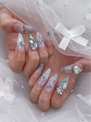 ネイル 五十嵐 美智のネイルデザイン