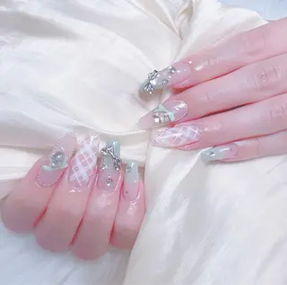 ネイル uu ネイルサロン関内🌼のネイルデザイン