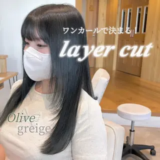 ロング カラー 肌に馴染むハイトーン /ミルクティーカラーのヘアスタイル