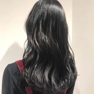 ロング カラー ヘアアレンジ Zina渋谷エリア マネージャShionのヘアスタイル