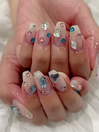 ネイル ☁️ ゆい 🧸💛のネイルデザイン