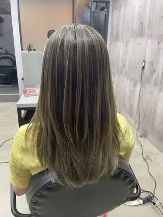 ロング カラー LUXBE LUCE ひなののヘアスタイル