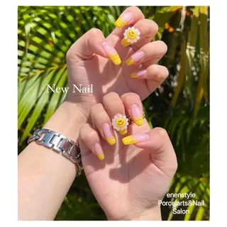 ミディアム ネイル 👑enen style👑のネイルデザイン