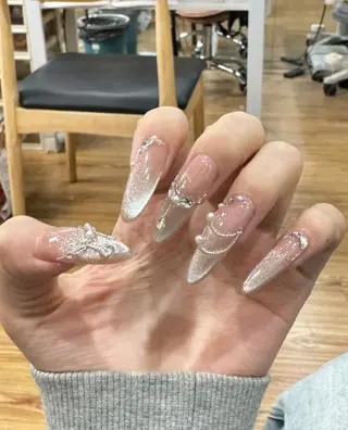 カラー AIN Nailのネイルデザイン