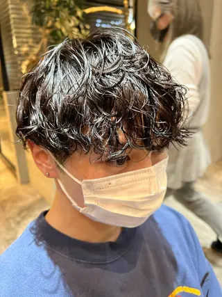 ショート パーマ メンズ 波巻きスパイラルパー マ/シャドウパーマ駿のヘアスタイル