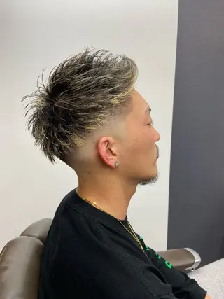 ショート カラー 清水 大生のヘアスタイル