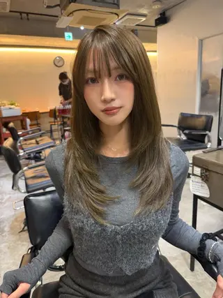 ロング レイヤーカット\ウル フ　chinatsuのヘアスタイル