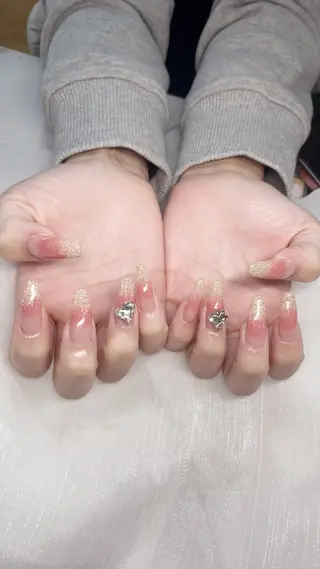 ネイル Rei _Nail 新宿のネイルデザイン