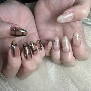 ネイル 里見 麗のネイルデザイン