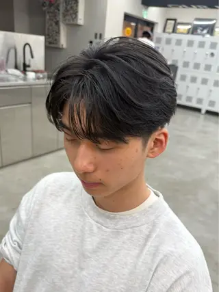 ミディアム わたる /カットモデル募集のヘアスタイル