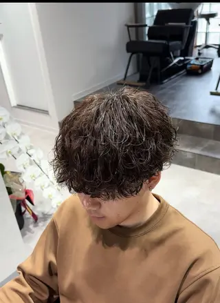 パーマ メンズ メンズ特化美容師🔥 フジモト ライのヘアスタイル