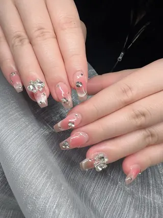 ネイル Lee Nailsのネイルデザイン