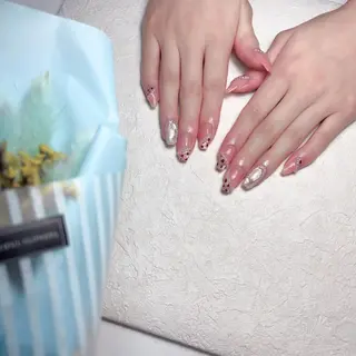 ネイル M🌷nail 長さだし専門店のネイルデザイン
