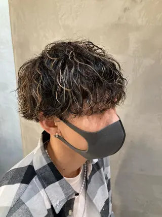 ショート パーマ メンズ 波巻きスパイラルパー マ/シャドウパーマ駿のヘアスタイル