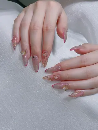 ネイル Queens ciciのネイルデザイン