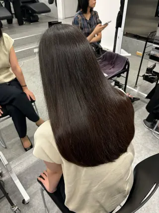 ロング カラー 流行りの透明感カラー ×縮毛矯正🤍ユウのヘアスタイル