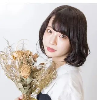 ショート カラー 尾澤 尚希のヘアスタイル