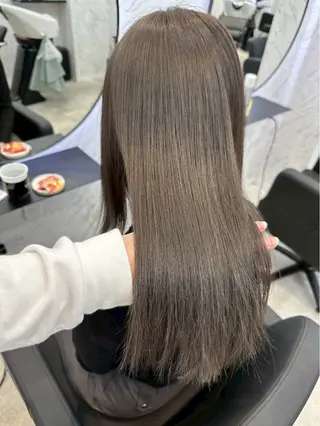 カラー ⋆✦ Leon カット¥1100のヘアスタイル