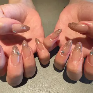 ネイル 長谷川 亜美のネイルデザイン