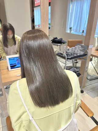 カラー PROGRESS Hoshina*のヘアスタイル