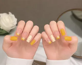 ネイル 𝓐𝓷𝓻𝓲 XiinhNailのネイルデザイン