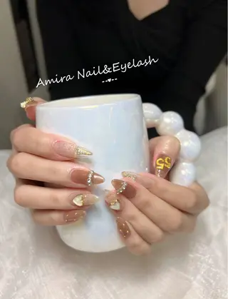 ネイル Amira アイラッシュのマツエク・マツパデザイン