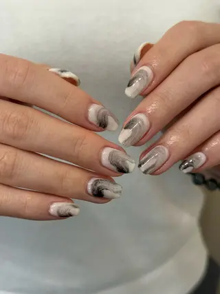 ネイル kiii.__ ✴︎*のネイルデザイン