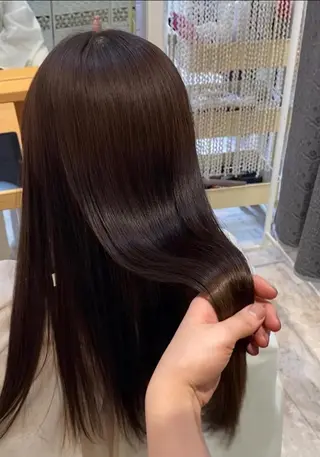 ロング 酸性ストレート/ブリ ーチなしWカラー河本のヘアスタイル