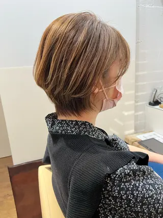 ショート カラー 代表　土屋ヒロユキ ショートカットのヘアスタイル