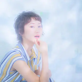 ショート カラー 🪐脱白髪染め 🪐松尾菜々美のヘアスタイル