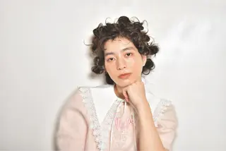 ミディアム カラー ヘアアレンジ AND THE BRICKS北川珠紀の眉毛・アイブロウイメージ