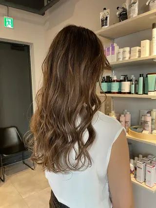 セミロング カラー ブリーチ👩🦳/ ✂︎MANAMIのヘアスタイル