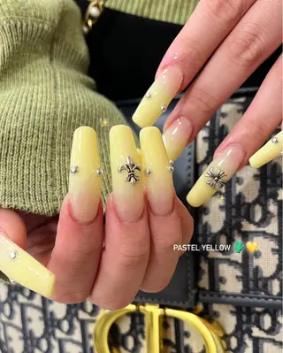 ネイル 🤎Two ERI🤎のネイルデザイン