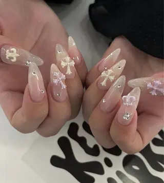 ネイル Yuna NAILSのネイルデザイン