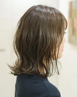 セミロング カラー 斉藤 貴也のヘアスタイル