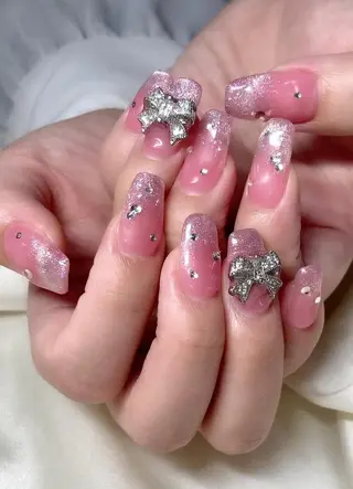 ネイル マツエク・マツパ アイブロウ Nail&eye Belire 新宿のネイルデザイン