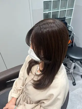 セミロング 大宮レイヤーカット× 透明感カラー　rioのヘアスタイル