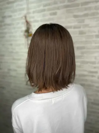 ミディアム カラー 平田 怜のヘアスタイル