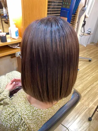 ミディアム カラー 小暮 涼華のヘアスタイル
