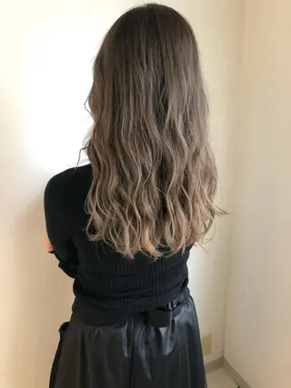 セミロング カラー 美髪矯正・レイヤー 倉友哉のヘアスタイル