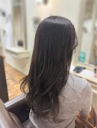 ロング カラー 久田 知奈梨のヘアスタイル