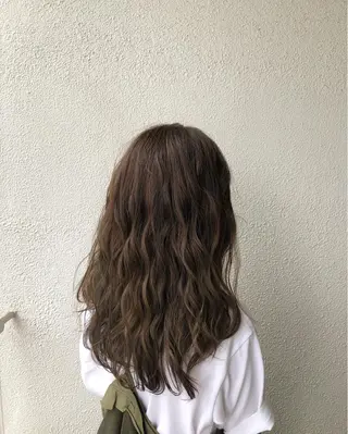 ロング iroa＋color 鶴見店のヘアスタイル