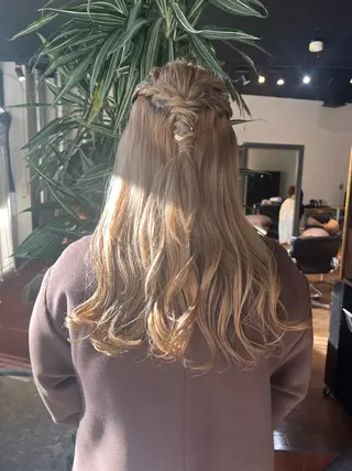 ヘアアレンジ 🌈ケアブリーチ🌈 おぐまなつきのヘアスタイル