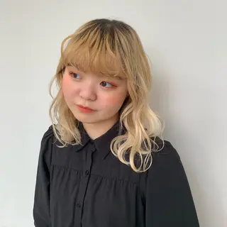 ミディアム ハイトーン/透明感 yuinaのヘアスタイル