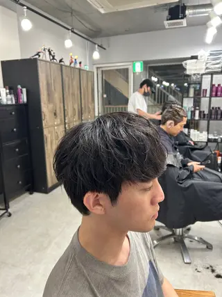 メンズ カズキ🌼曲がる 縮毛矯正のヘアスタイル