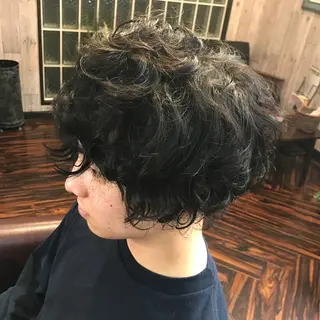 ショート パーマ メンズ 庭山 理沙のヘアスタイル