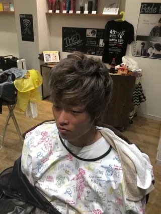 カラー メンズパーマ 堤　生智のヘアスタイル