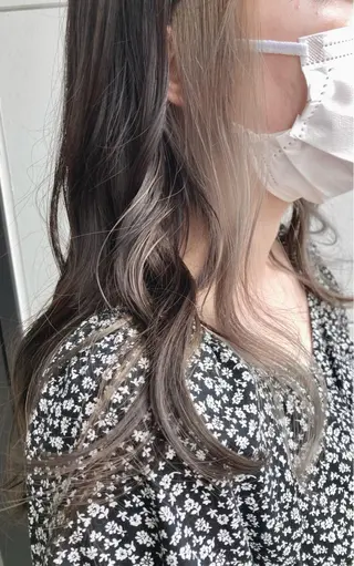ロング タカツド ユウキのヘアスタイル