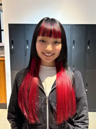 ロング カラー 🌊インナーカラー 🐬櫻井海星のヘアスタイル